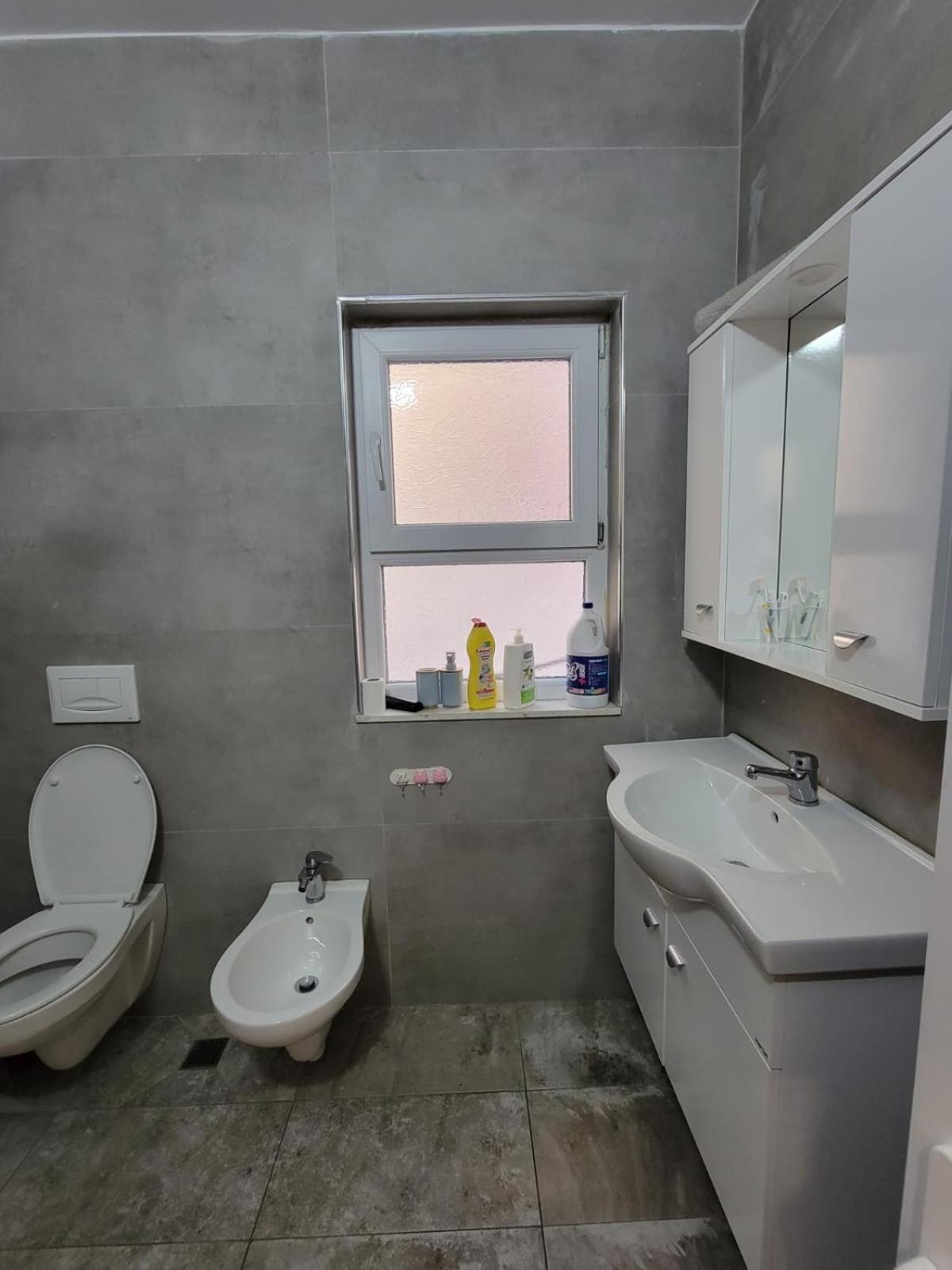 Apartamento Ajla Komuna Apartament Tirana Exterior foto